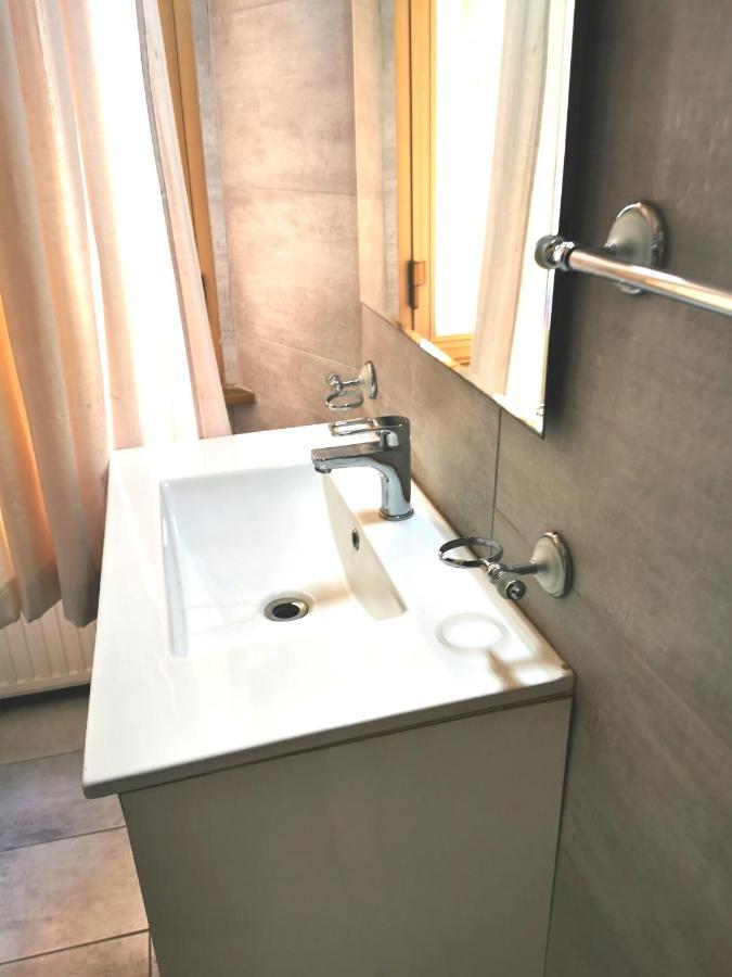 Cinema House 2 Bed & Breakfast Rome Bagian luar foto